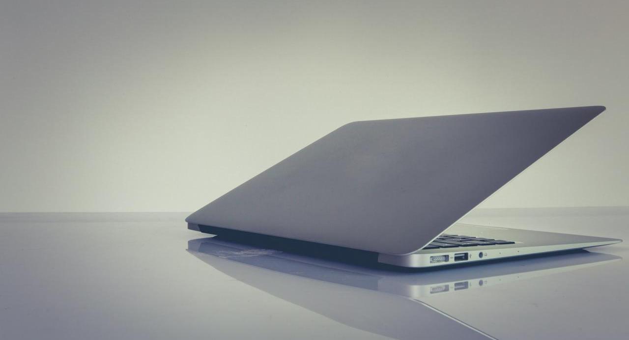 Used-Laptop-M-1280x692-c-default